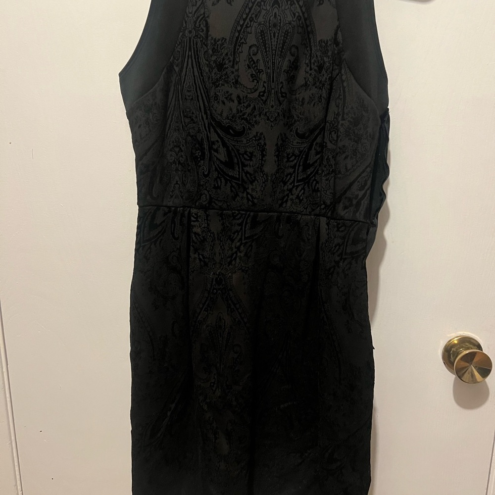 Elegant Black Sleeveless Dress